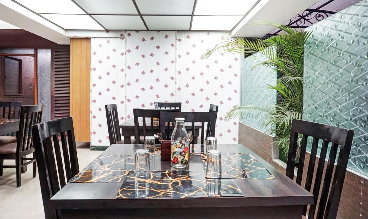 Treebo Trend Silver Crest Lohogaon Екстер'єр фото